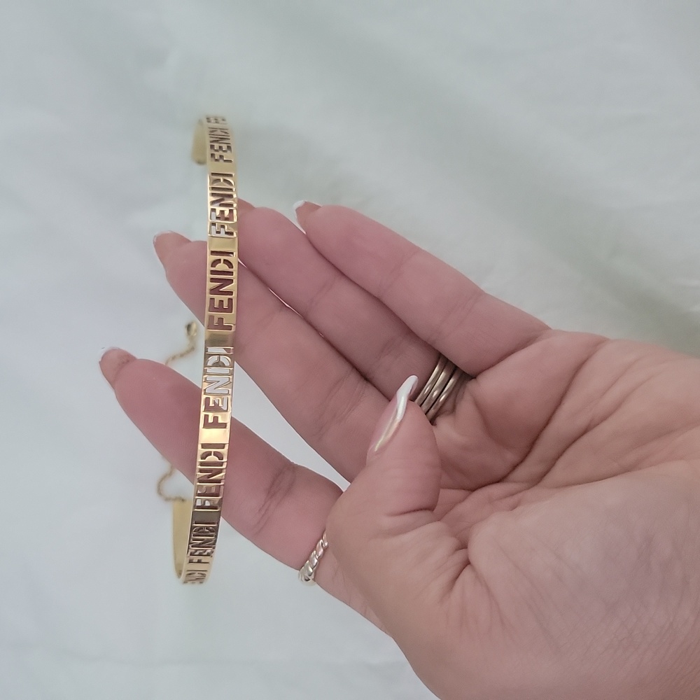 Fendi choker necklace